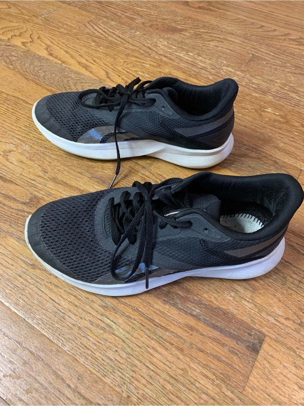 Reebok Black White Athletic Running Shoes Sneakers Size 8 - Picture 3 of 7